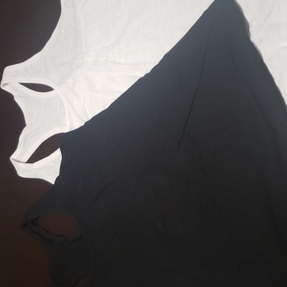 ♥️New boutique basic tank White and Black available - Picture 13 of 16